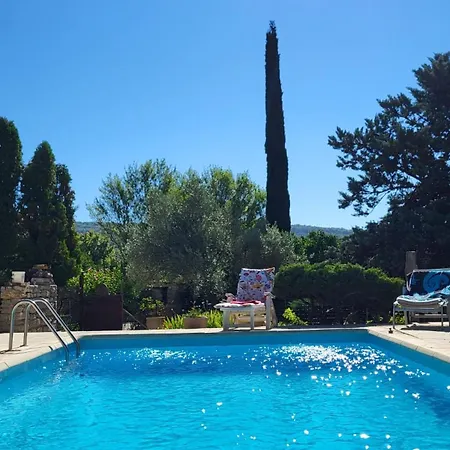 Sous Les Cypres Limans