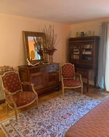 Sous Les Cypres Limans