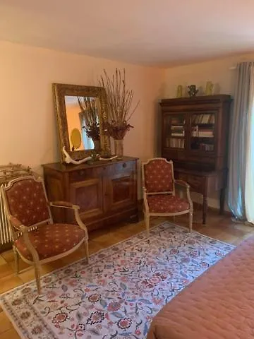 Sous Les Cypres Limans