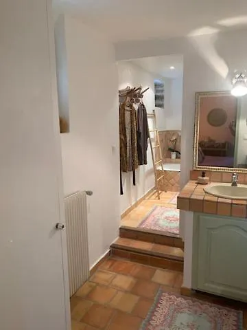 B&B Sous Les Cypres 3*